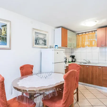 Dom wakacyjny Five-bedroom In