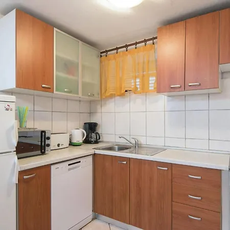 Five-bedroom In * Orebić