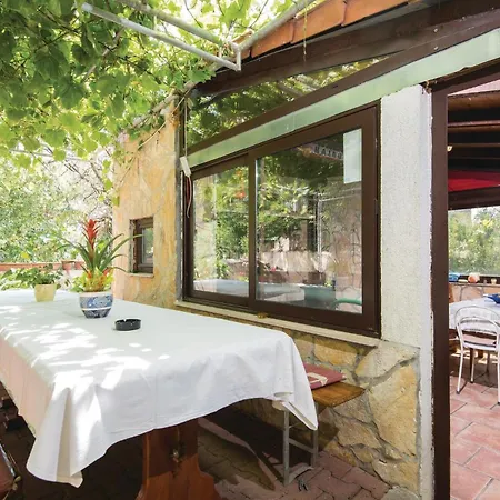 別荘 Five-bedroom In